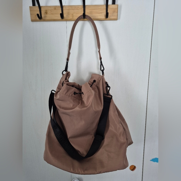 NWOT Free People Ego Boost Mega Bucket Bag - Picture 3 of 6